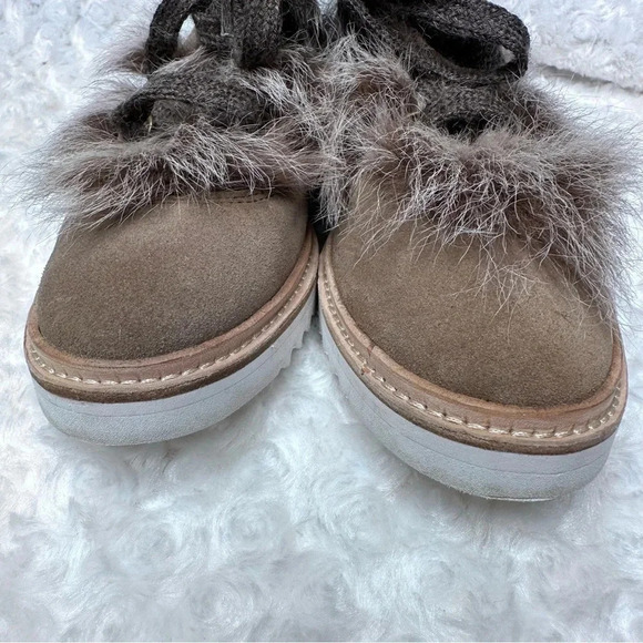 Johnston & Murphy Women’s Suede and Fur Lace-Up Ankle Boot Size 6.5 - Picture 4 of 12